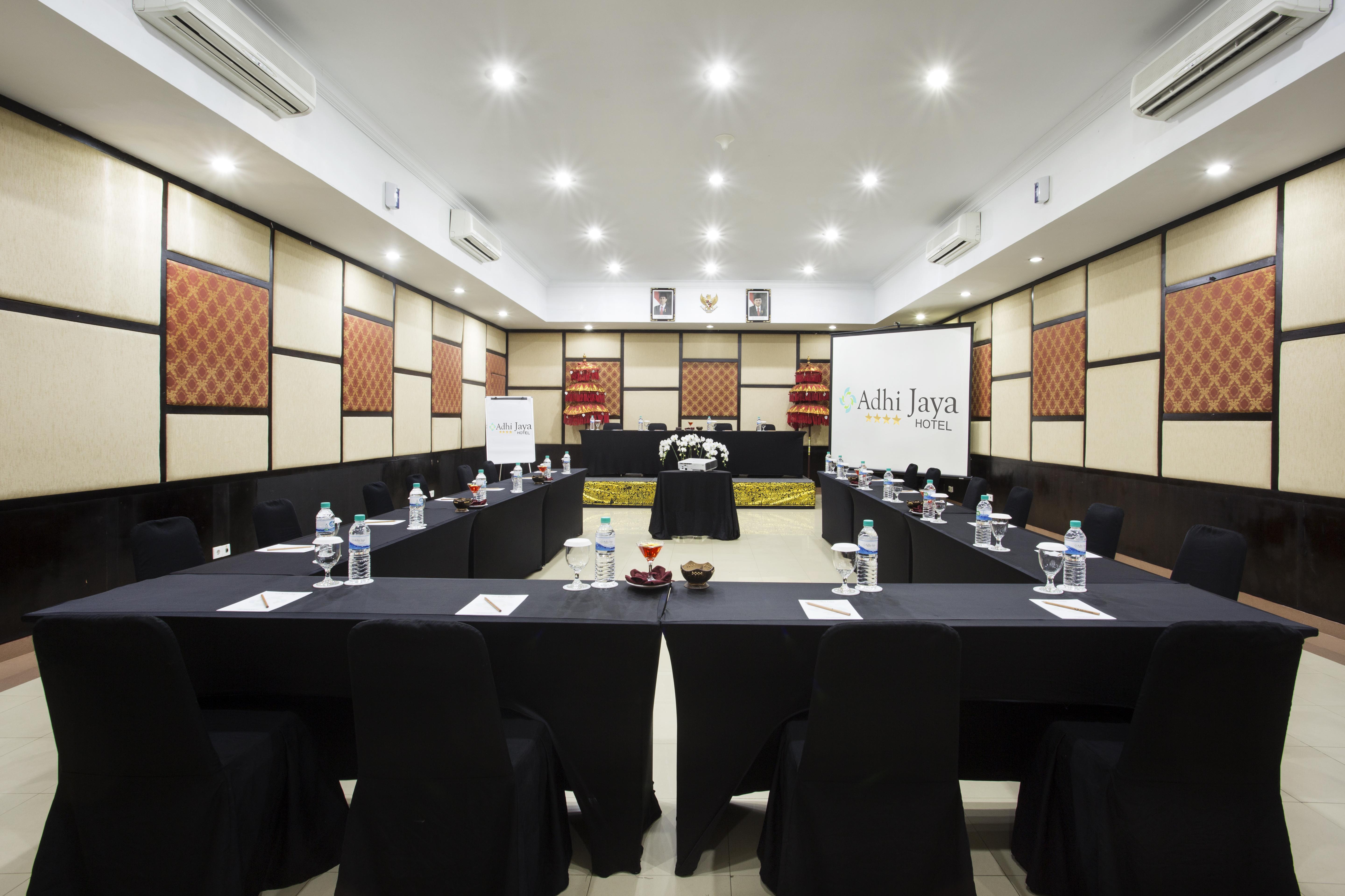 Adhi Jaya Hotel Kuta Lombok Exterior foto