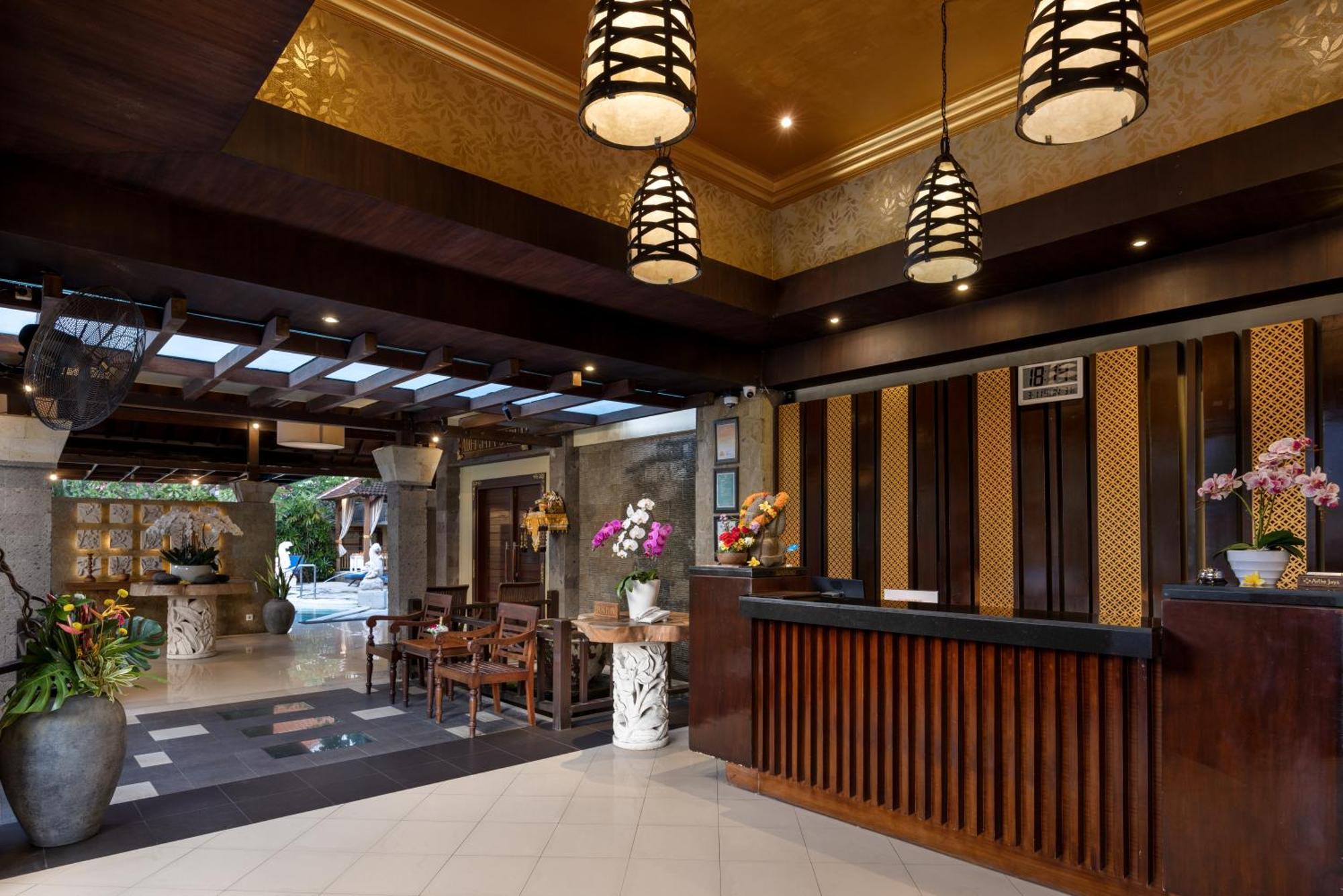 Adhi Jaya Hotel Kuta Lombok Exterior foto