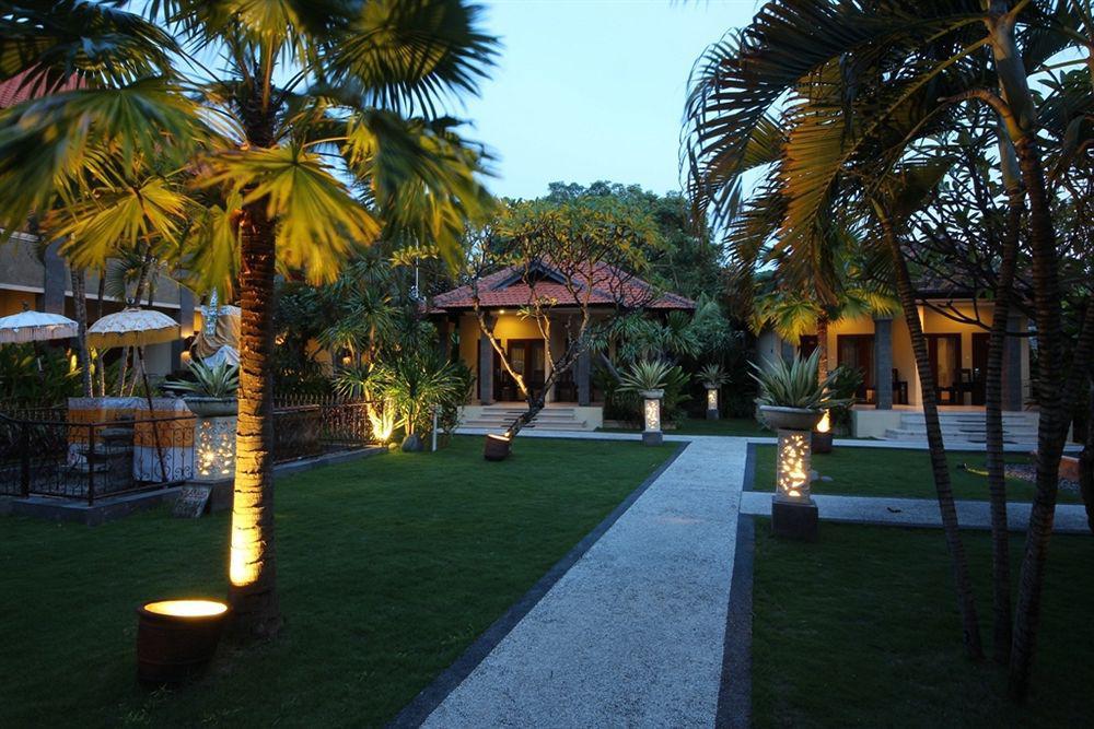 Adhi Jaya Hotel Kuta Lombok Exterior foto